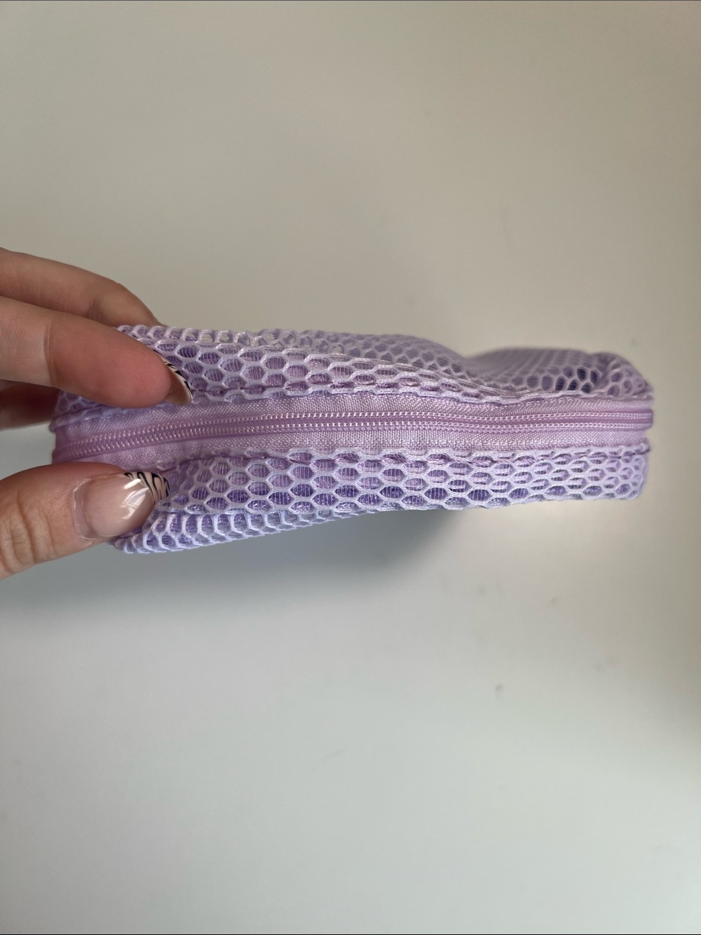 Purple Transparent Mesh Pouch - Picture 4 of 5